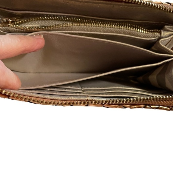 Deux LUX SUNSET ROSE GOLD WOVEN ZIP AROUND WALLET - Picture 3 of 8